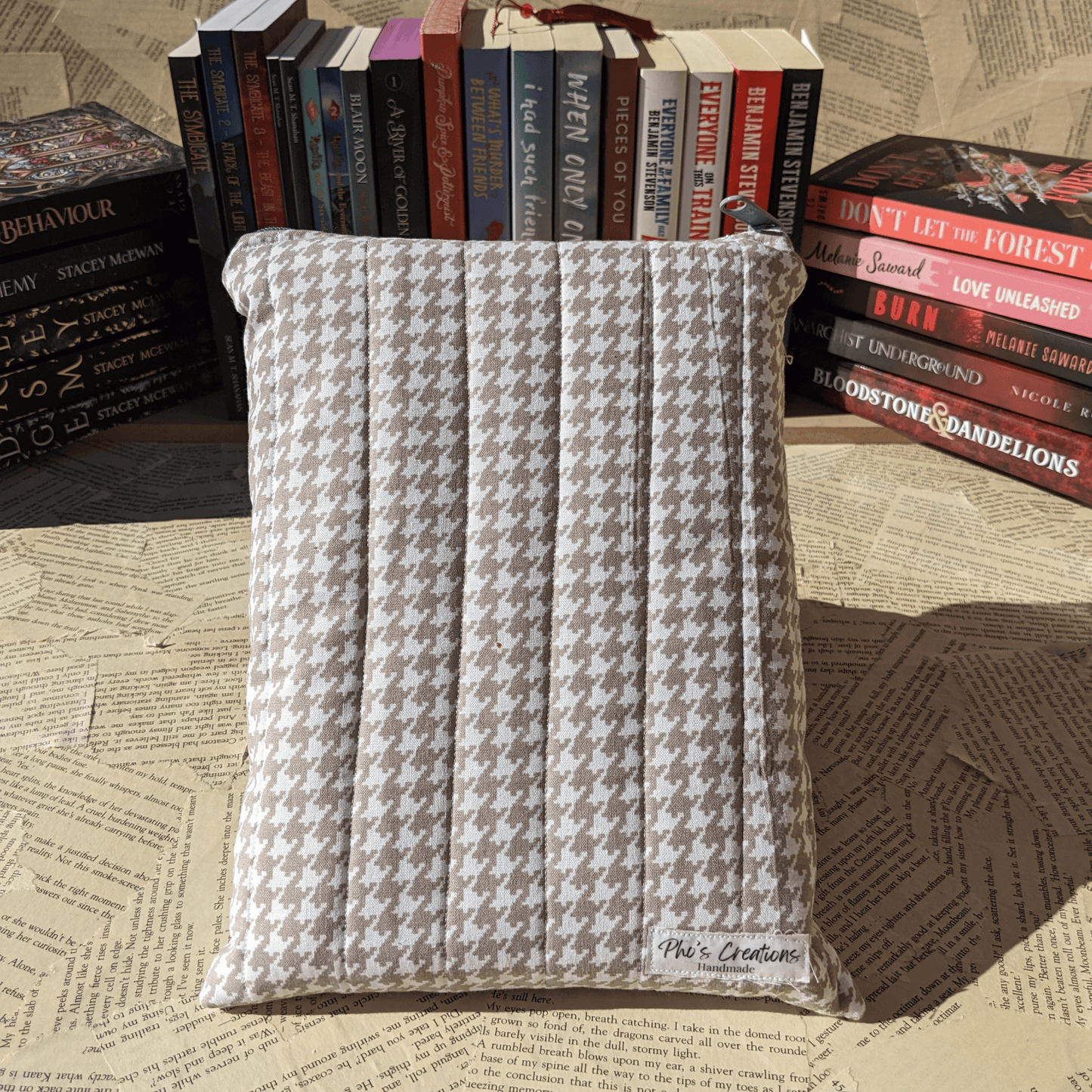 Basic Quilted Book Sleeves (with Zipper)