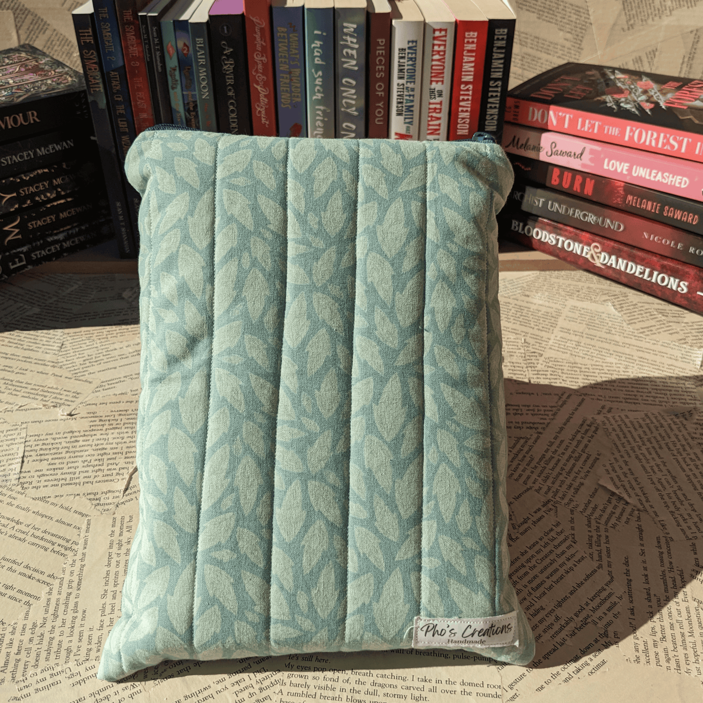 Basic Quilted Book Sleeves (with Zipper)