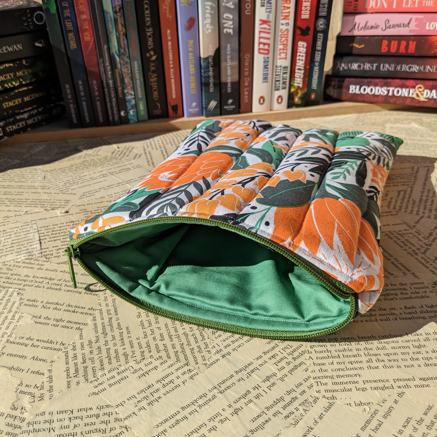 Basic Quilted Book Sleeves (with Zipper)