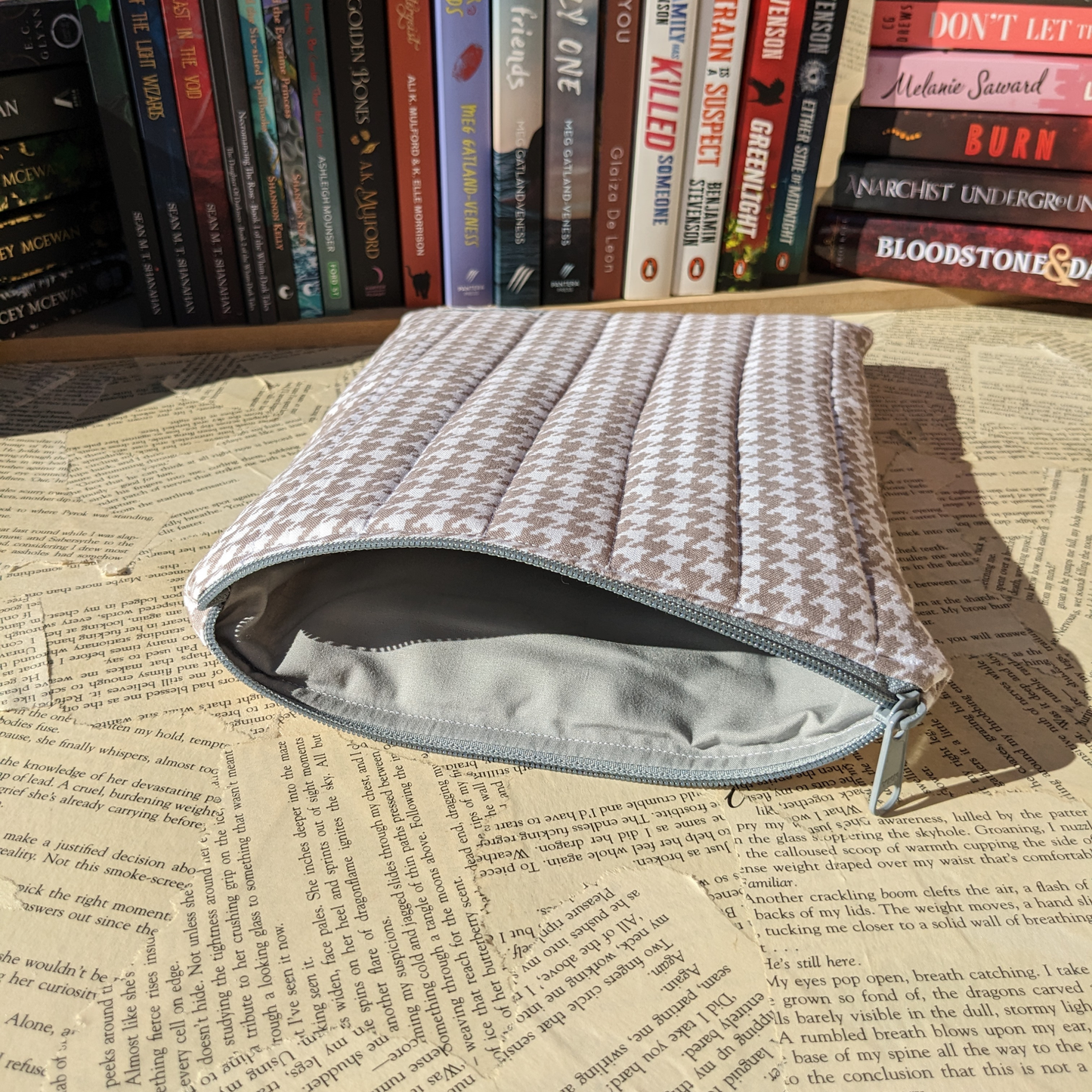 Basic Quilted Book Sleeves (with Zipper)